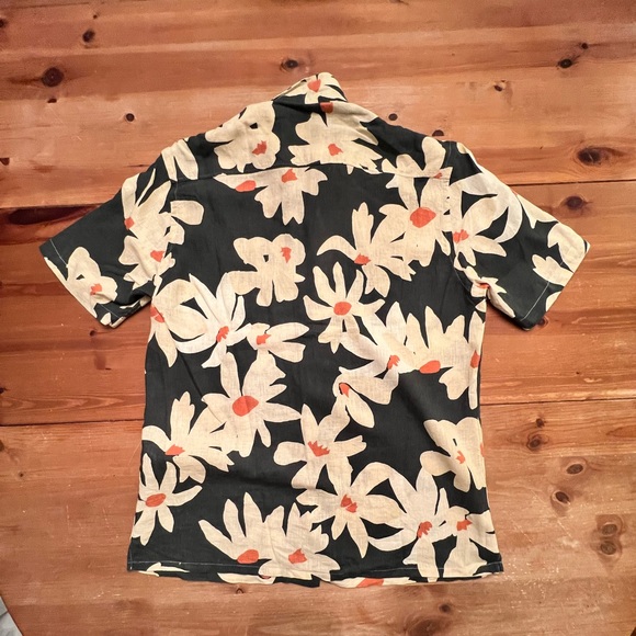 Men’s Zara Flower Print Camp Shirt size Large - Picture 3 of 4